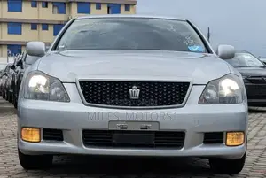 Toyota Crown 2006 Silver
