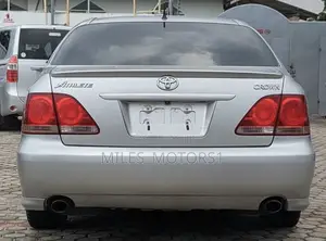 Toyota Crown 2006 Silver