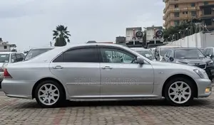 Toyota Crown 2006 Silver