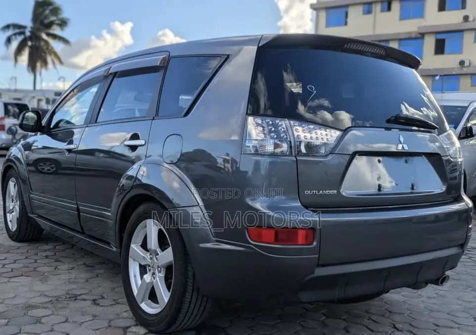 Mitsubishi Outlander 2006 Gray