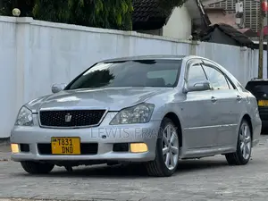 Toyota Crown 2006 Silver