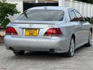 Toyota Crown 2006 Silver