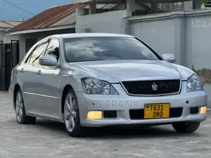 Toyota Crown 2006 Silver
