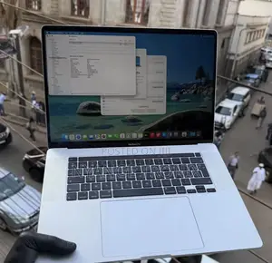 Laptop Apple MacBook Pro 2019 32GB Intel Core i9 SSD 1T