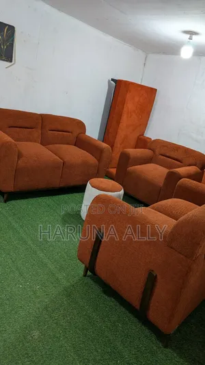 Sofa Seti Ya Watu Watano