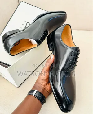 Men's Leather Shoes 1 Black Colour Cr7 Modernly Branded and Fashioned