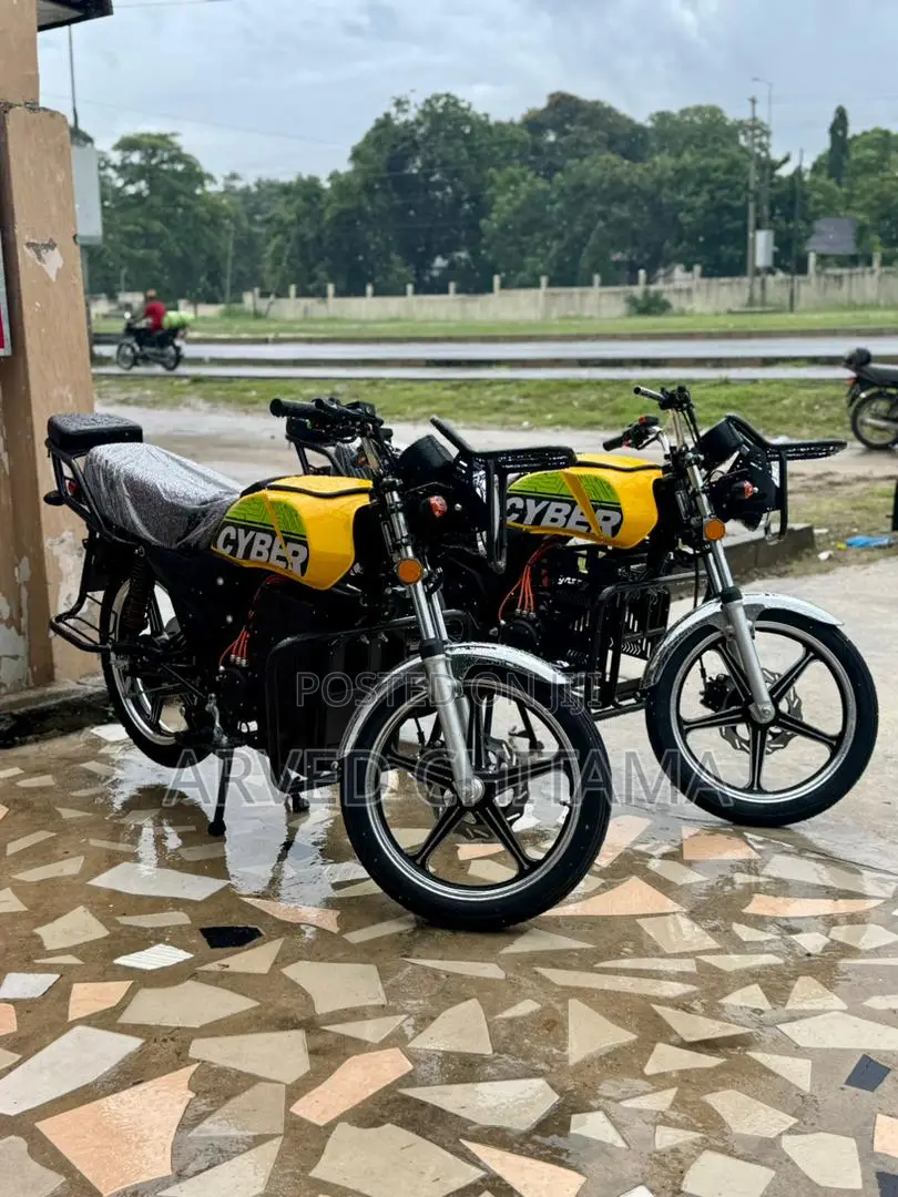 New Motorcycle 2025 Yellow