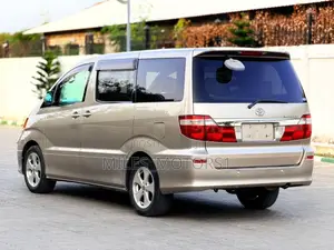 Toyota Alphard 2002 Gold