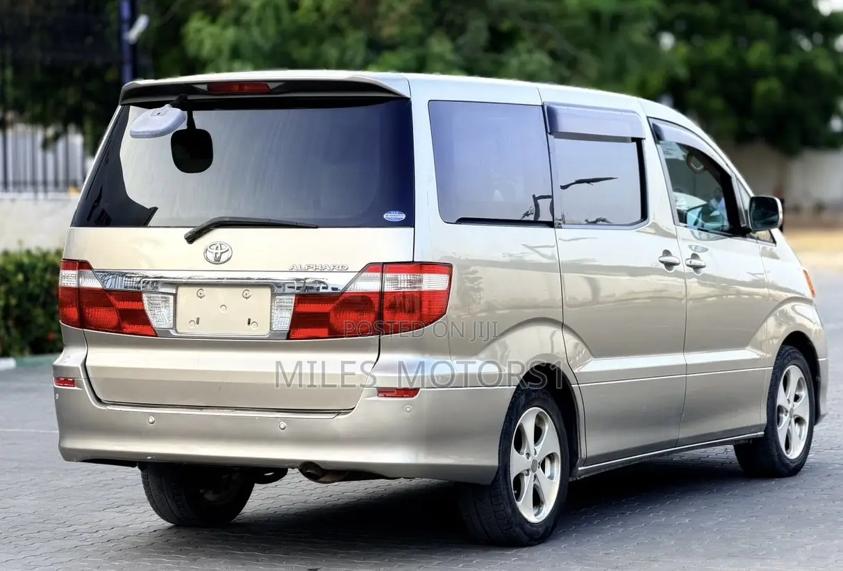 Toyota Alphard 2002 Gold