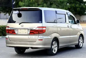 Toyota Alphard 2002 Gold