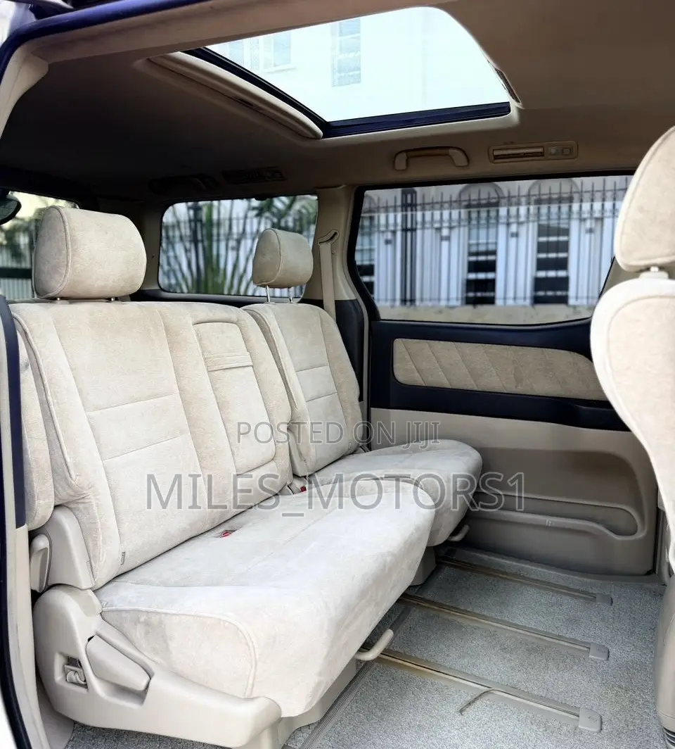 Toyota Alphard 2002 Gold