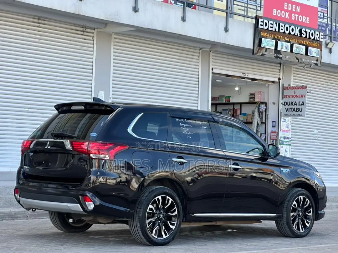 Mitsubishi Outlander PHEV 2018 Black
