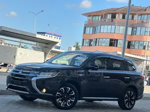 Mitsubishi Outlander PHEV 2018 Black