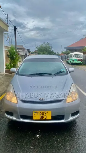 Toyota Wish 2005 Silver