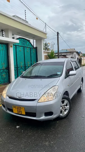 Toyota Wish 2005 Silver