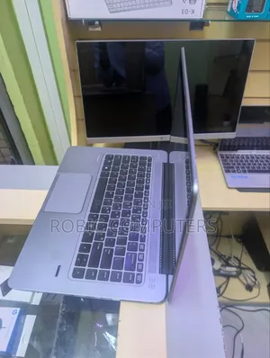 Laptop HP EliteBook 1030 8GB Intel Core 7 SSD 256GB