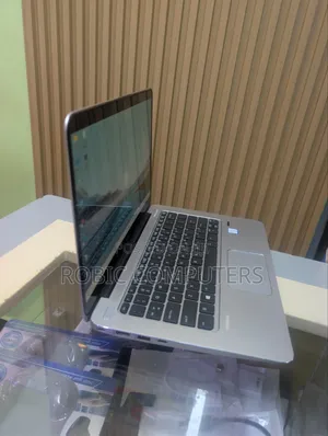 Laptop HP EliteBook 1030 8GB Intel Core 7 SSD 256GB