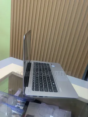 Laptop HP EliteBook 1030 8GB Intel Core 7 SSD 256GB