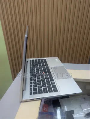 Laptop HP EliteBook 840 G7 8GB Intel Core i5 SSD 256GB