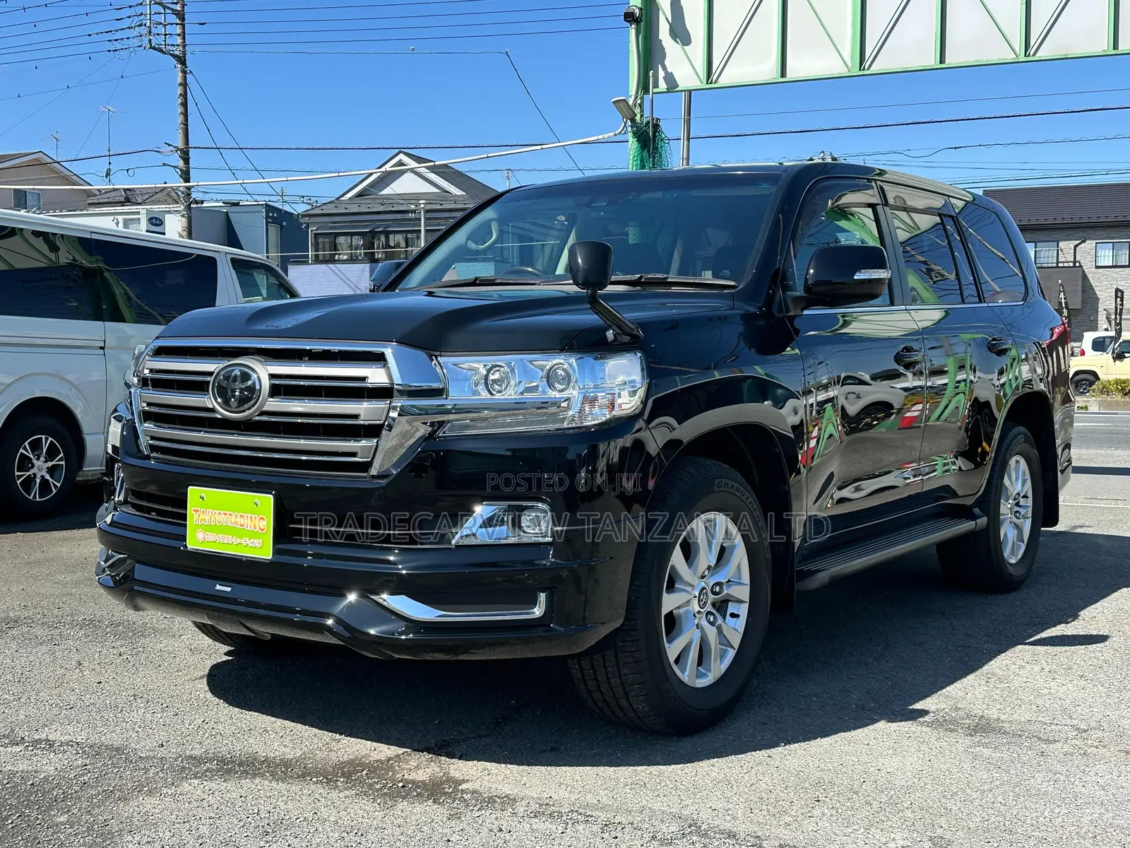 Toyota Land Cruiser 4.6 V8 AX 2019 Black