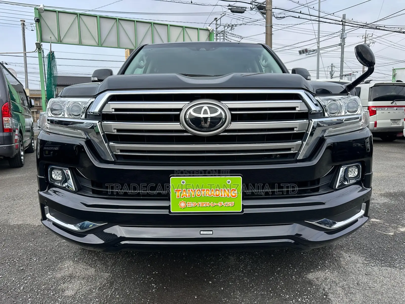 Toyota Land Cruiser 4.6 V8 AX 2019 Black