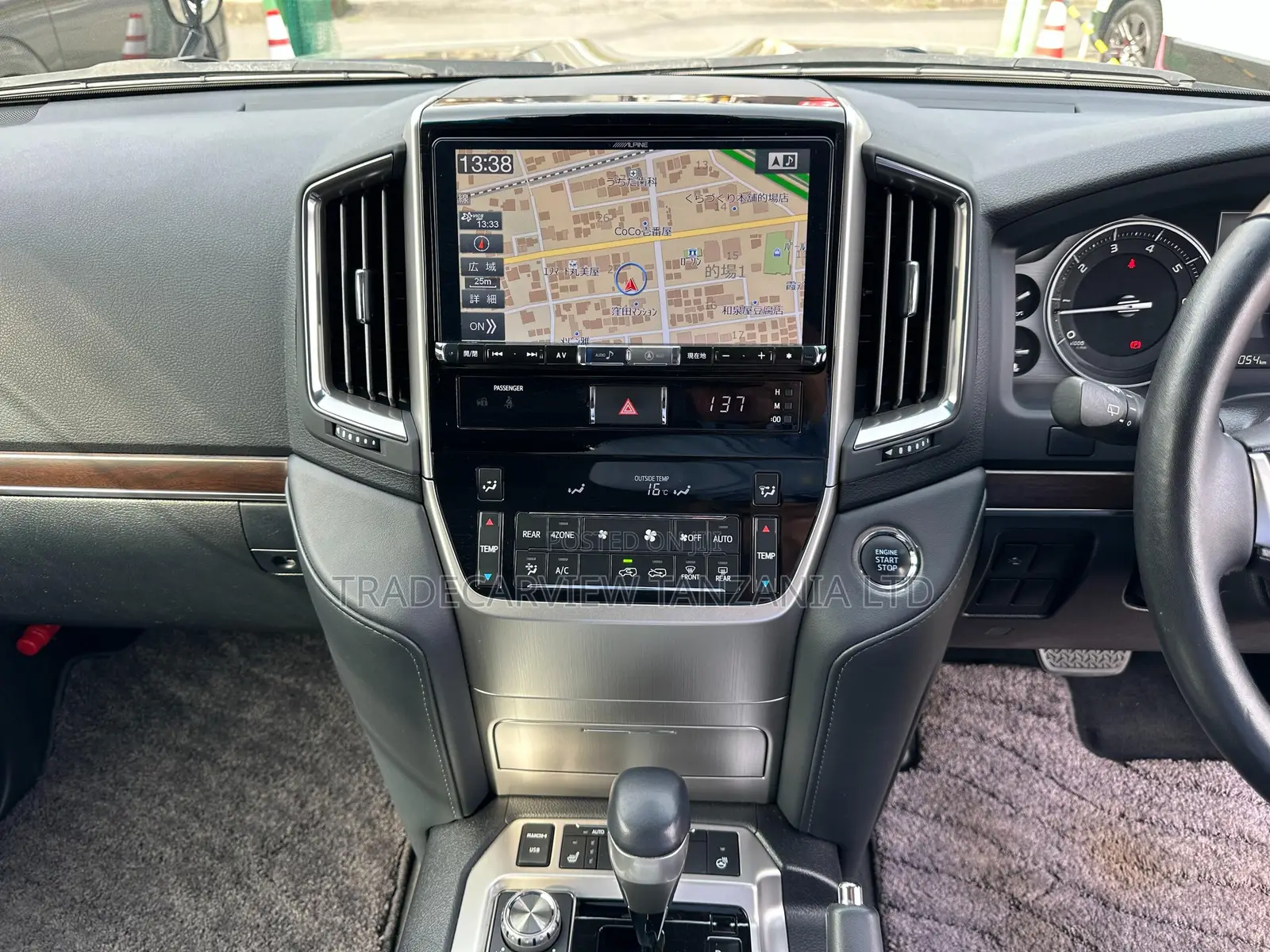 Toyota Land Cruiser 4.6 V8 AX 2019 Black