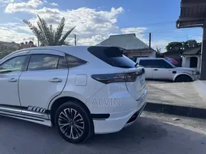 Toyota Harrier 2016 White