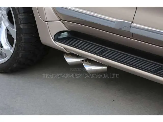 Toyota Land Cruiser 4.6 V8 ZX 2019 Gold