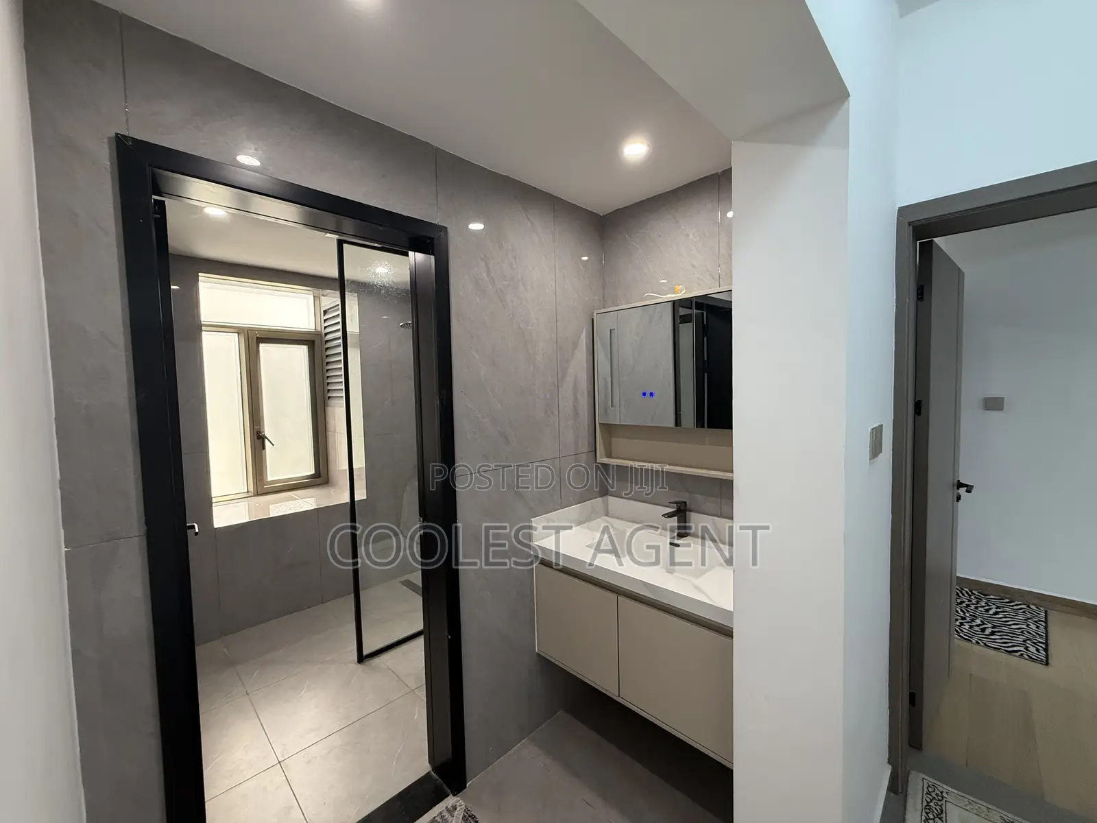 Furnished 3bdrm Apartment in Coolest Estate, Oyster Bay for rent