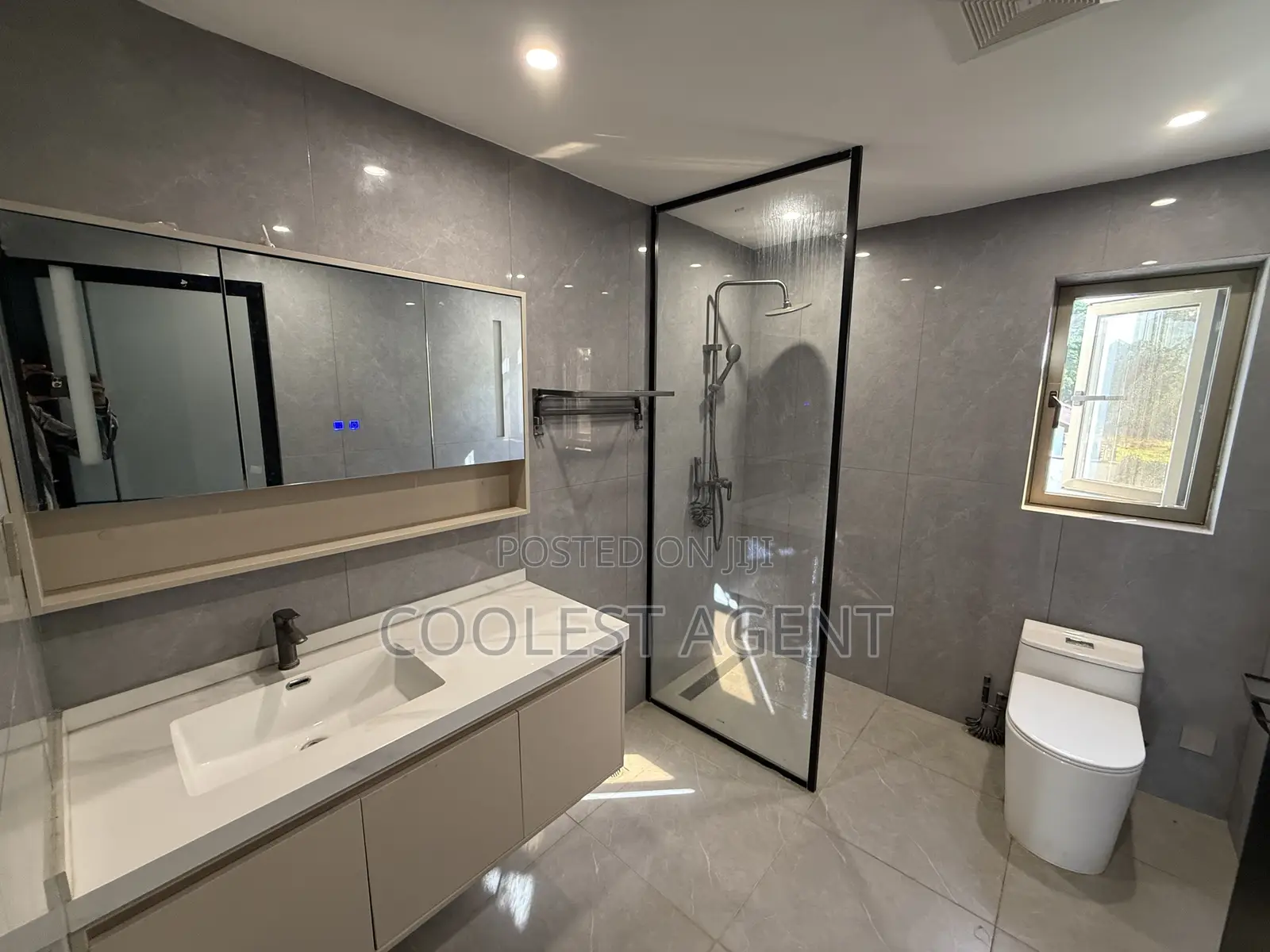 Furnished 3bdrm Apartment in Coolest Estate, Oyster Bay for rent