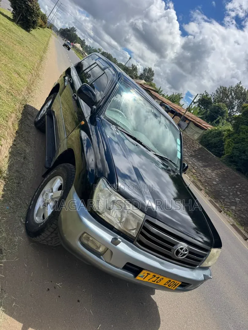 Toyota Land Cruiser 2003 Black