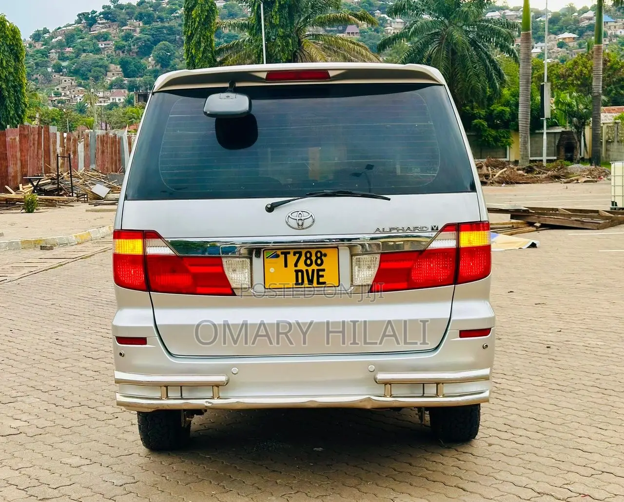Toyota Alphard 2005 Silver