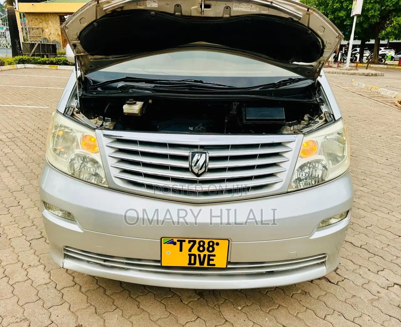 Toyota Alphard 2005 Silver