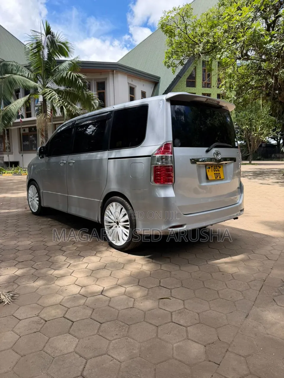 Toyota Noah 2008 Silver