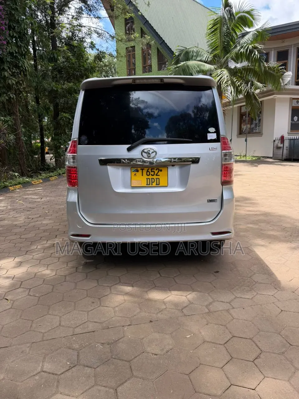 Toyota Noah 2008 Silver