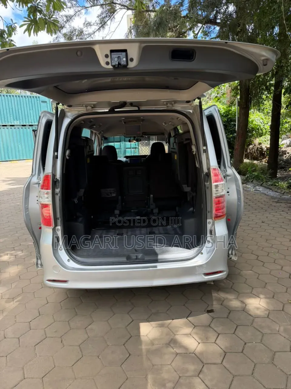 Toyota Noah 2008 Silver