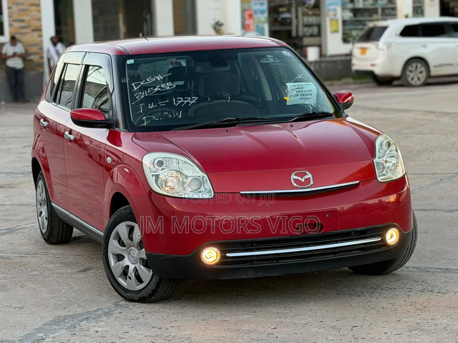 Mazda Verisa 2011 Red