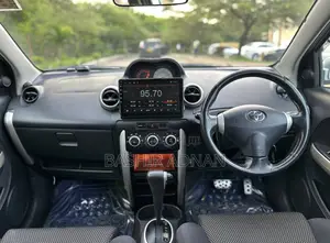 Toyota IST 2005 Silver