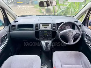 Toyota Corolla Spacio 2004 Silver