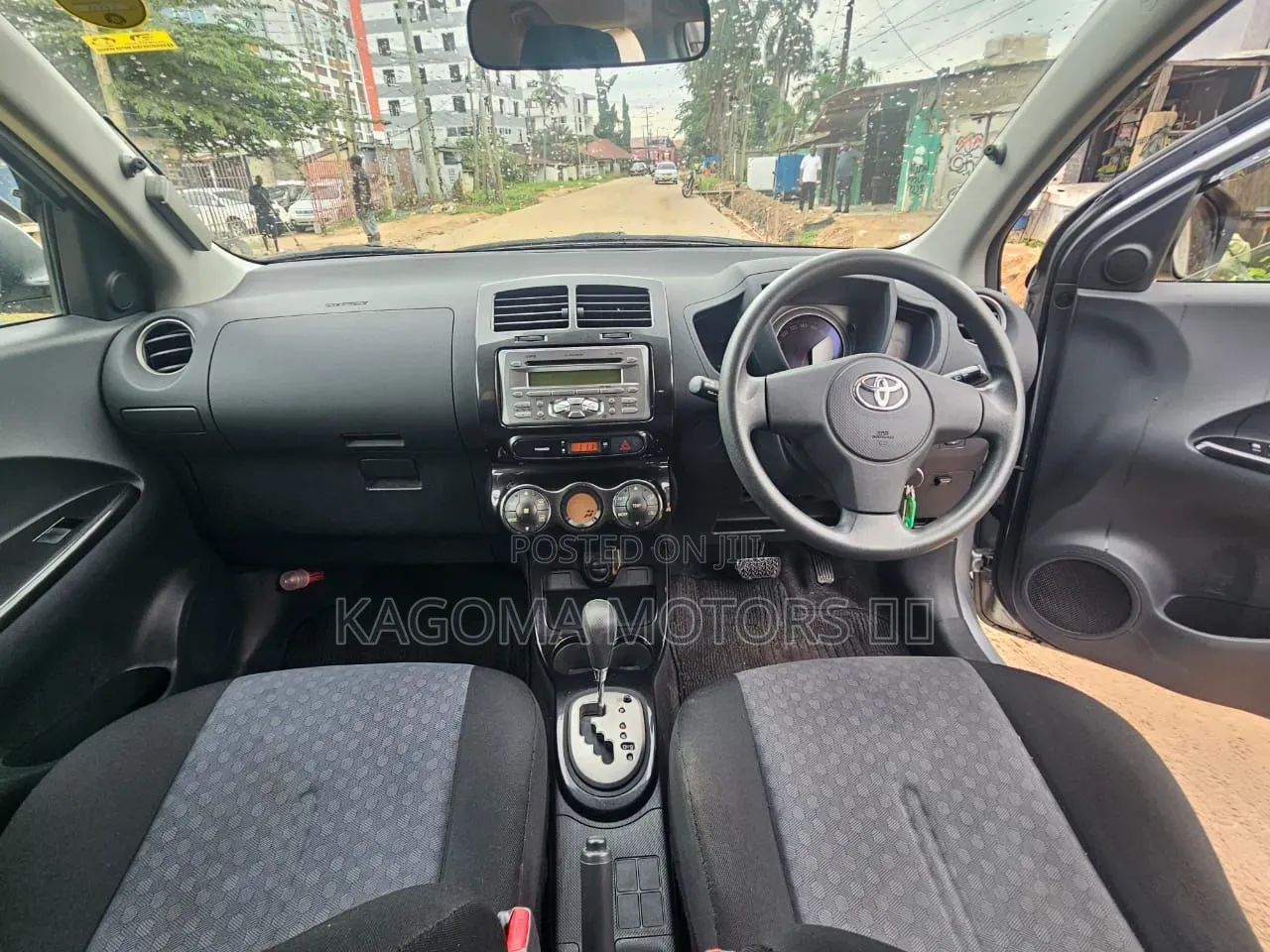 Toyota IST 2008 Silver