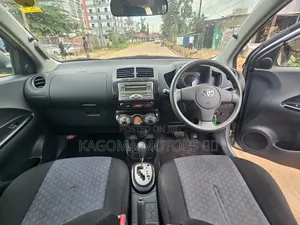 Toyota IST 2008 Silver