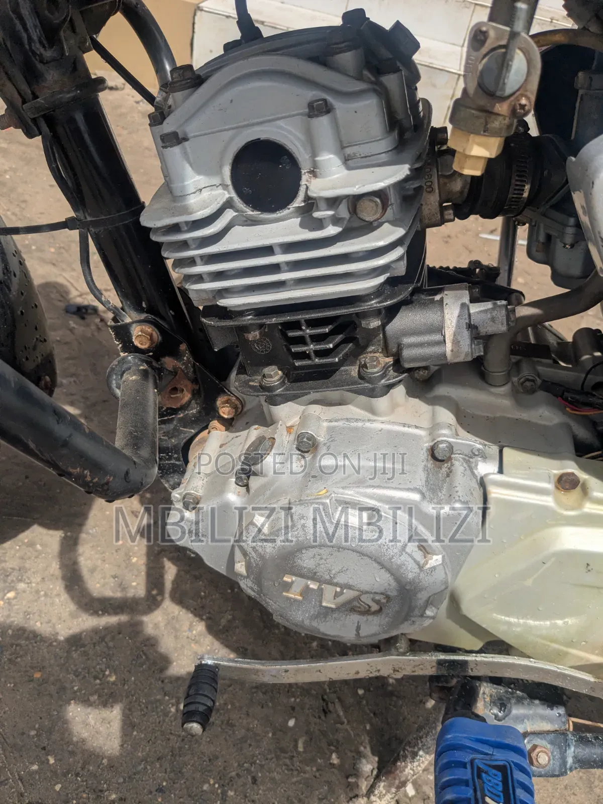 TVS HLX 125 2025 Black