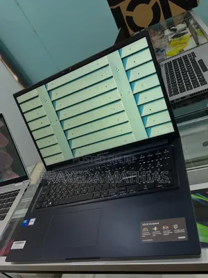 Laptop Asus VivoBook 15 X505BA 16GB Intel Core i5 SSD 512GB