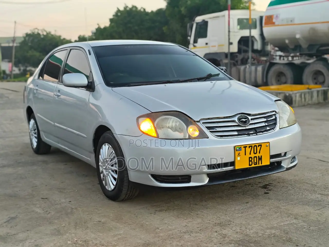 Toyota Corolla 2000 Silver