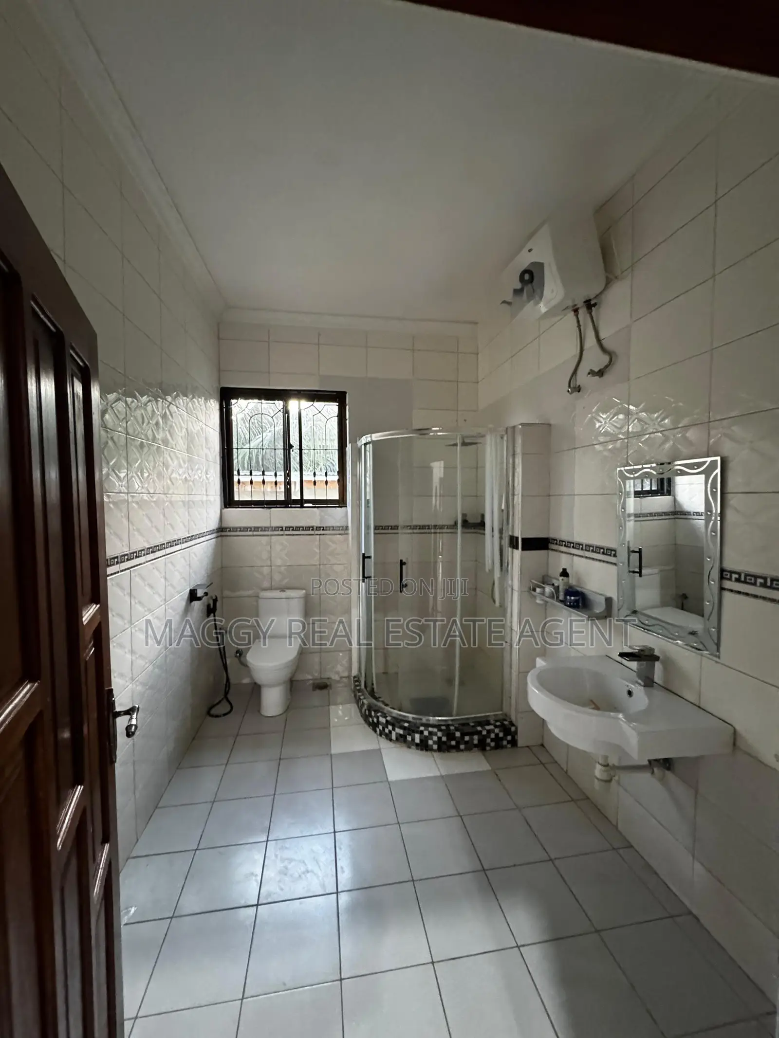 4bdrm House in Bunju Beach for rent