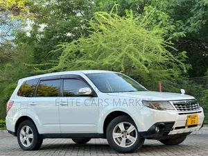 Subaru Forester 2012 White
