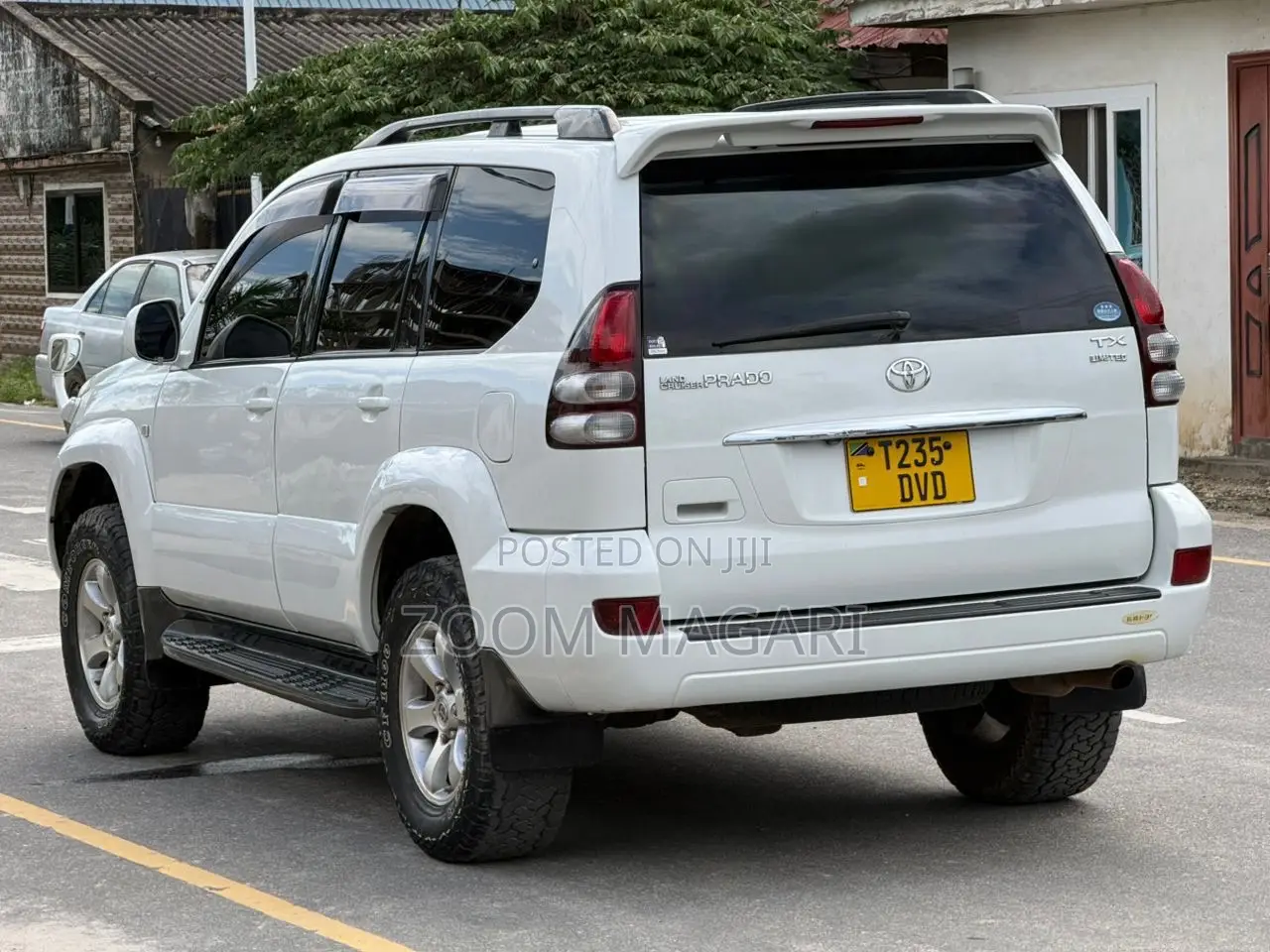 Toyota Land Cruiser Prado 2005 White