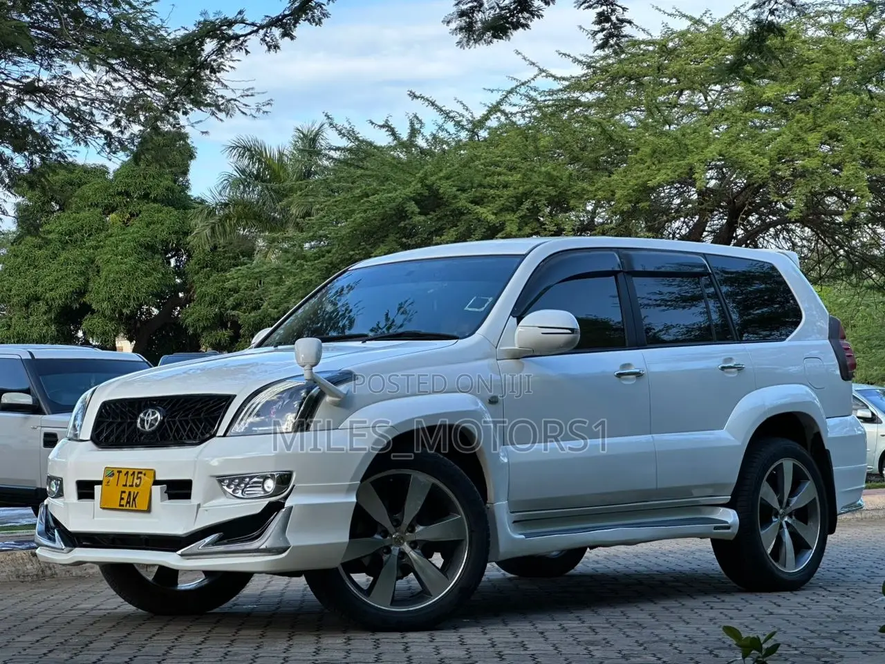 Toyota Land Cruiser Prado 2007 White