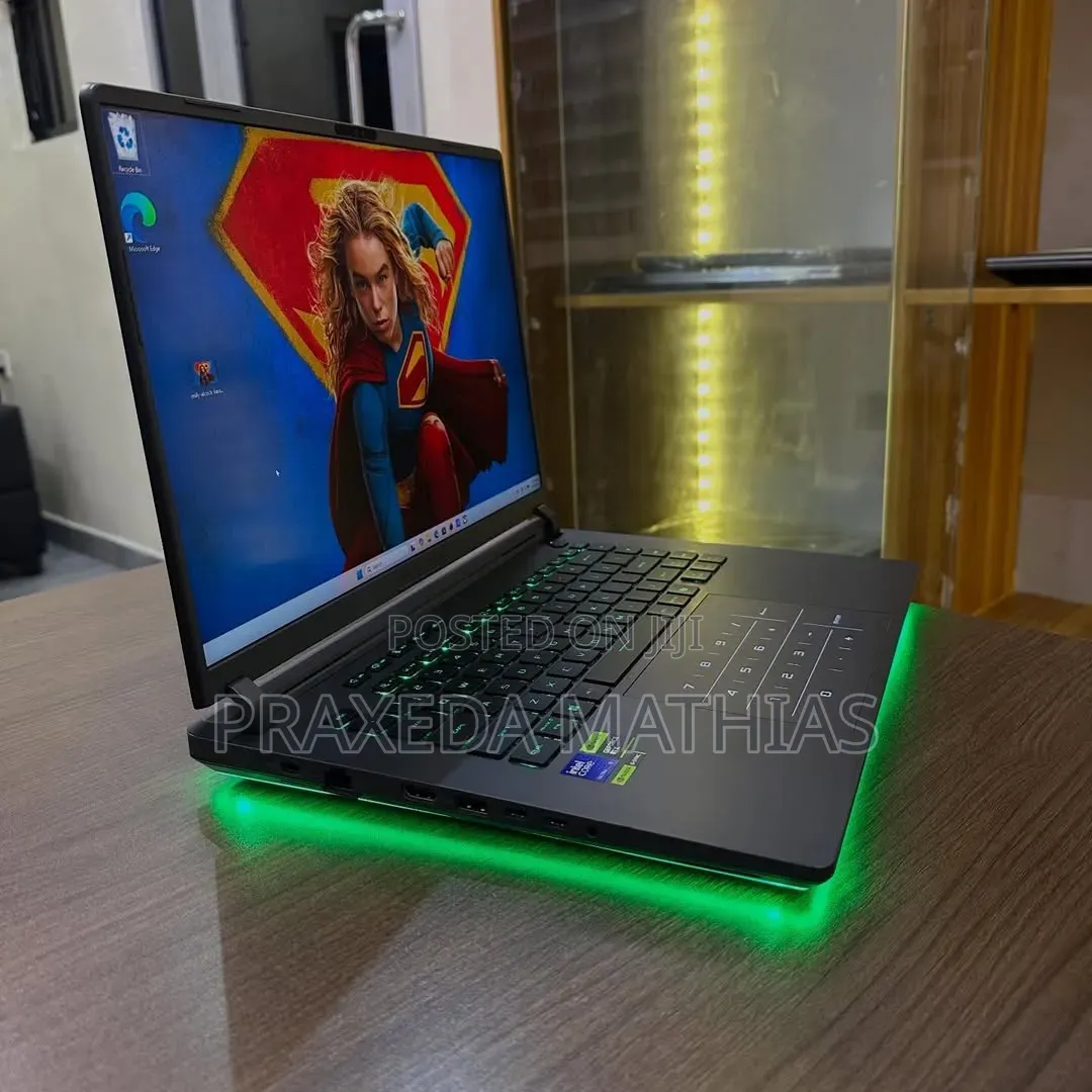 New Laptop Asus ROG Strix G16 G614 32GB AMD Ryzen 9 SSD 1T