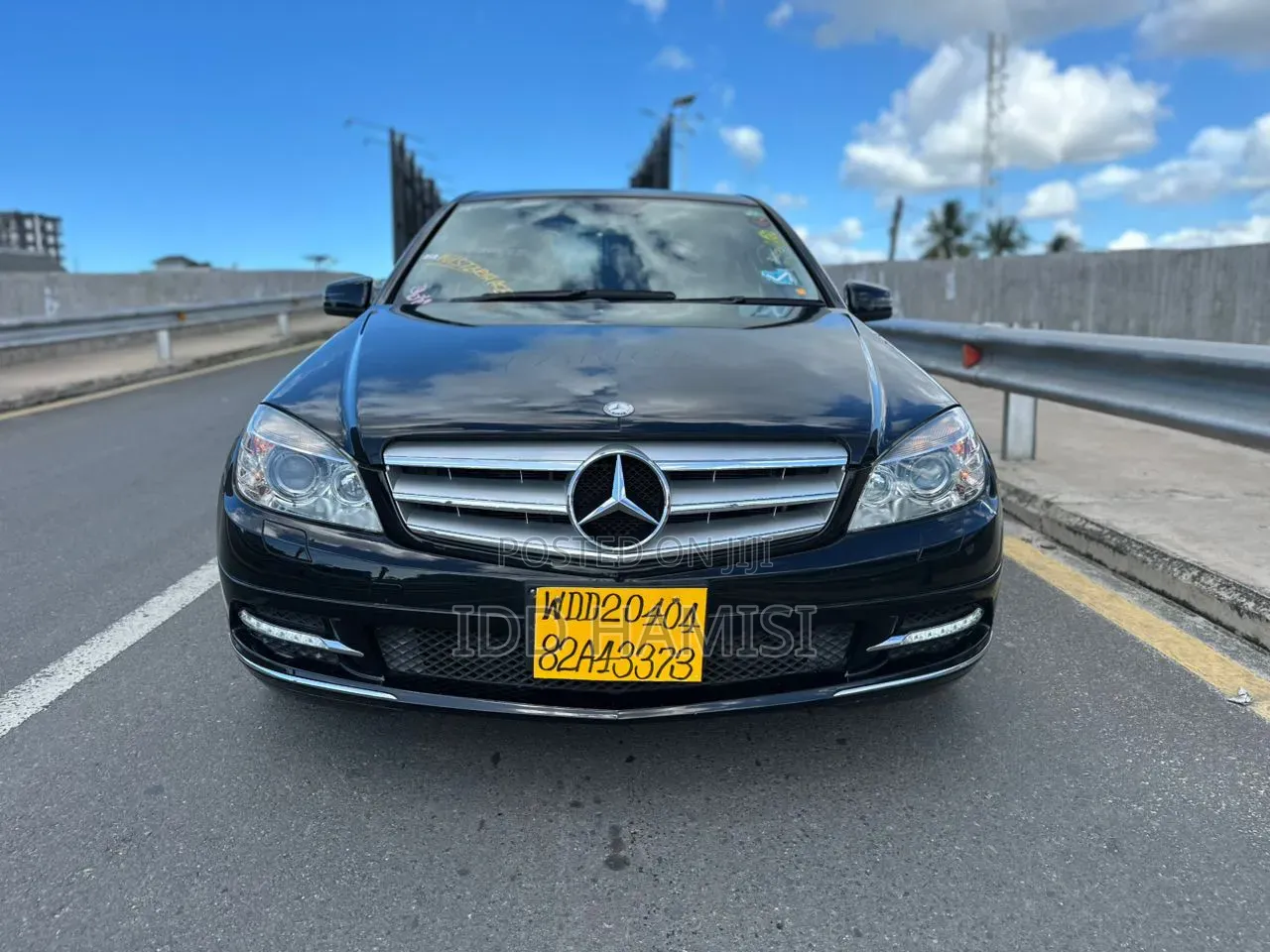 Mercedes-Benz C200 2010 Black